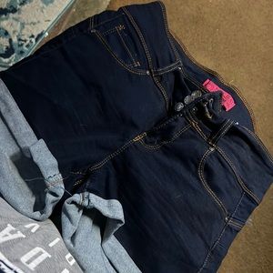 Medium size womens shorts, hardly worn. Stretchy, short, dark wash